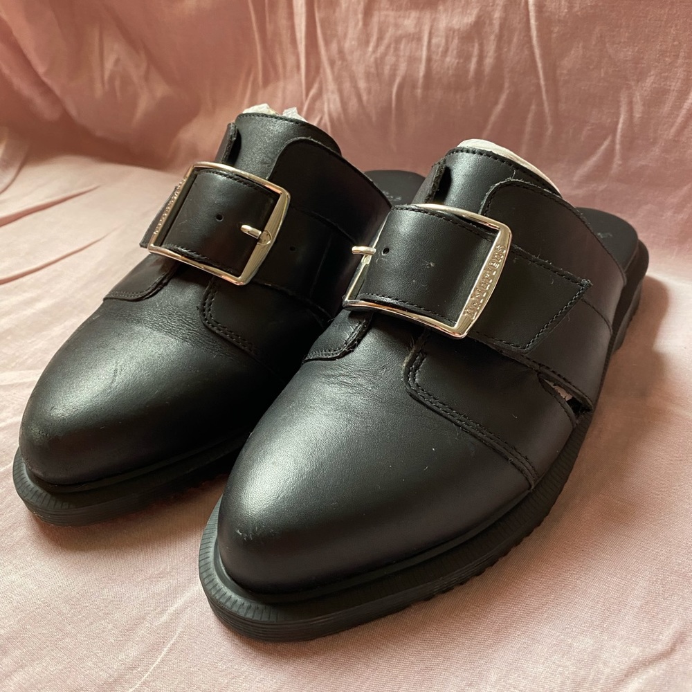 Dr. Marten Nyro Leather Mules